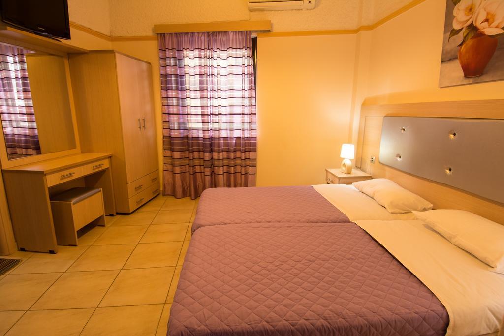 Minos Studios Chrissi Akti Chania Quarto foto
